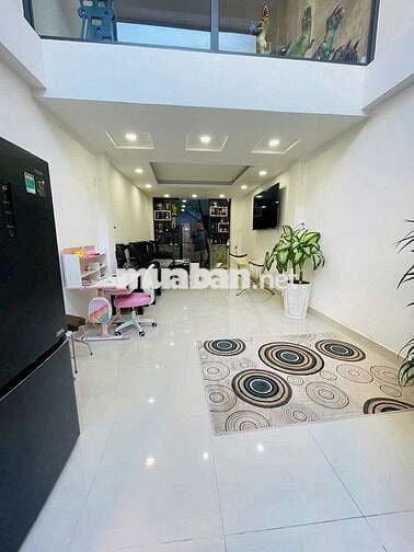 NHÀ ĐẸP Q4 - HẺM 4m- 40m2 - 5 TẦNG- KO QH- GIÁ 6 TỶ NHỈNH