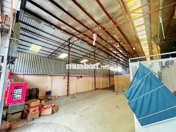 CHO THUÊ KHO XE TẢI ĐS TÂN QUY QUẬN 7 300M2 GIÁ 25TR/ THÁNG