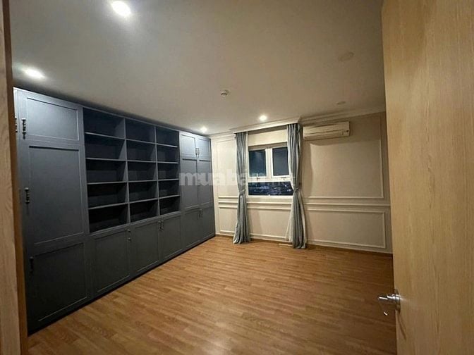 Chung cư Satra Eximland- P1- Phú Nhuận:  Căn 140m2, có 3p ngủ, 22tr/th