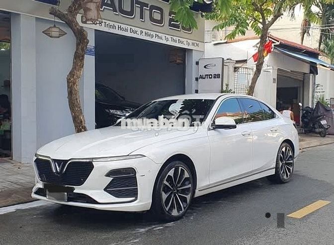 VinFast Lux SA 2.0 Plus 2.0 AT 2020