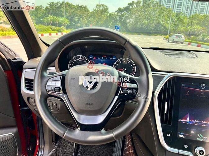 VinFast Lux SA 2.0 Plus 2.0 AT 2021