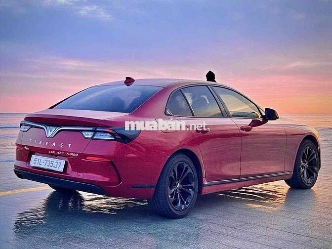 VinFast Lux A2.0 2022 A2.0 Tiêu chuẩn - 70000 km