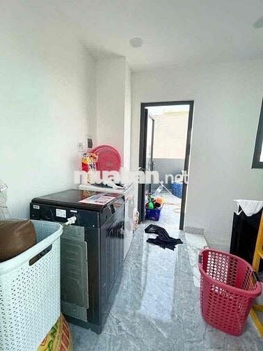 NHÀ MỚI ĐẸP - GẦN NGÃ TƯ BỐN XÃ, DT: 4m x 12m ( 48m²). Nhà 3 Tấm,