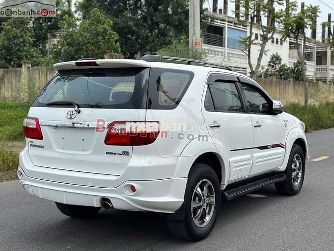 Fortuner TRD Sportivo 4x4 AT 2011