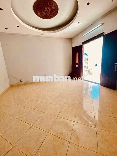 NHÀ GIẢ BIỆT THỰ -SÂN RỘNG 20M - LÂM VĂN BỀN - XE HƠI TẬN NHÀ - 118M2