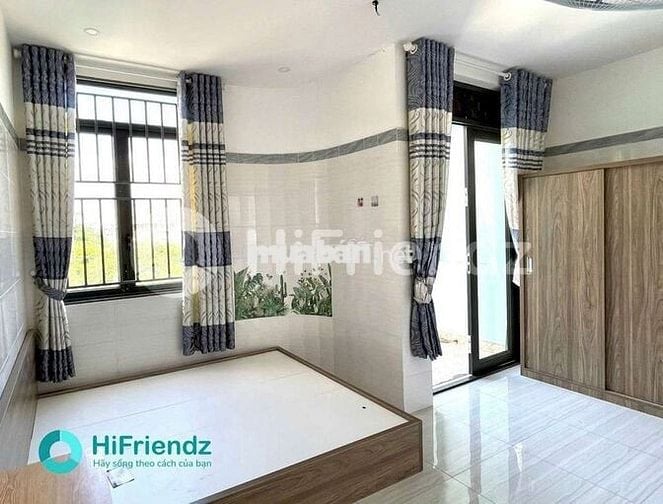 Trống Sẵn Căn Hộ Cao Cấp Full Nội Thất Bancol Ngay Đường số 7, Tên Lửa