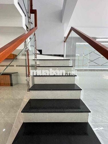 5x13 1 trệt 1 lửng 3 lầu hẻm xe hơi 5 pn 5 tolet