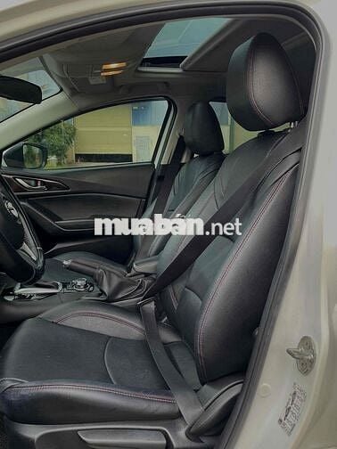 Mazda 3 2016 1.5 AT Sedan - 86000 km