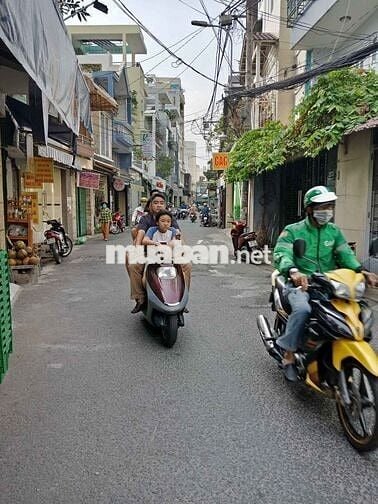 Bán gấp lô đất DT 95m2 giá 1,7 tỷ, sổ riêng, Đ.Nguyễn Thị Sóc, Hóc Môn