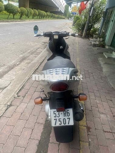 Thanh lý xe Suzuki Avenis 150 - xe đẹp, gtdd