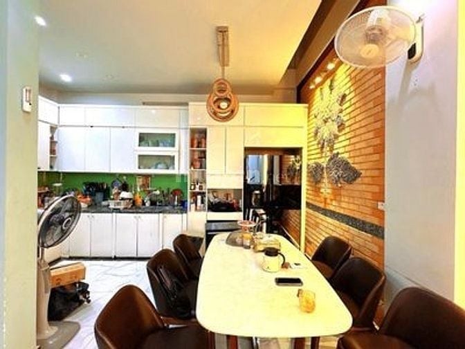 BÁN NHÀ HIẾM MẶT TIỀN SIÊU RỘNG LÔ GÓC - Ô TÔ.DT 64M *4 TẦNG GIÁ 21 TỶ