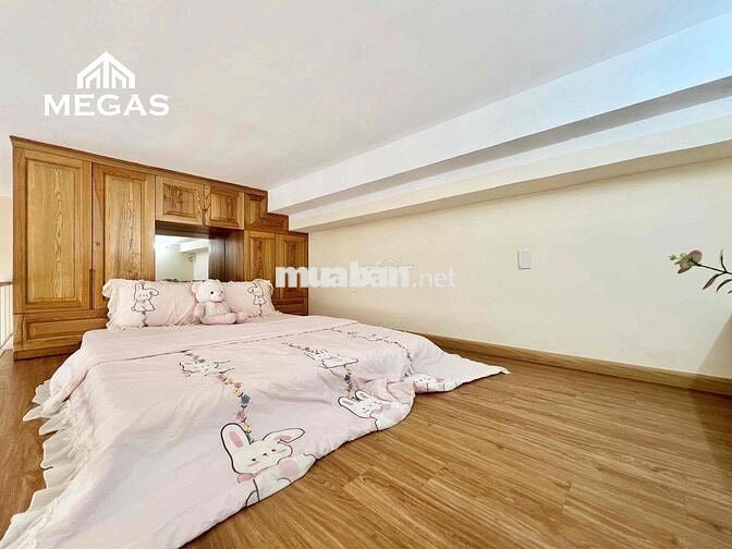 TRỐNG SẴN _ CĂN HỘ DUPLEX _ 2 KO GIAN NGỦ GẦN VÒNG XOAY DÂN CHỦ