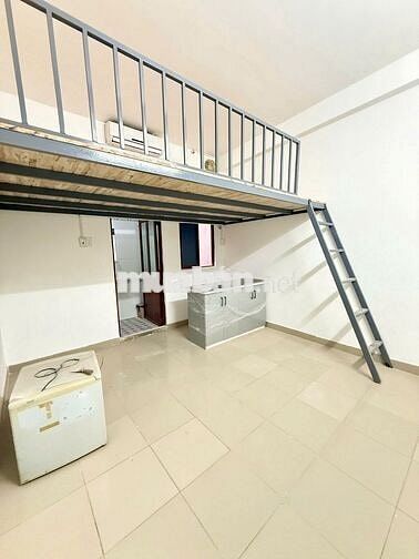 DUPLEX CÓ MÁY LẠNH - GIÁ RẺ NGAY ETOWN - PHÒNG RỘNG
