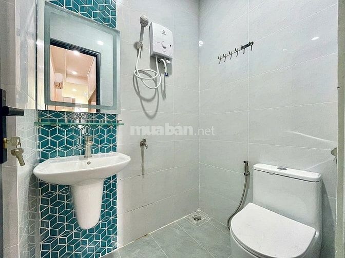 Nhà hẻm ô tô Thành Thái Q10 80m², 4 tầng, cho thuê 52tr/tháng, 4.55 tỷ