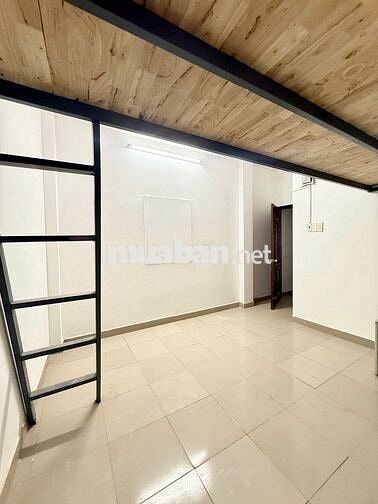 DUPLEX CÓ MÁY LẠNH - GIÁ RẺ NGAY ETOWN - PHÒNG RỘNG