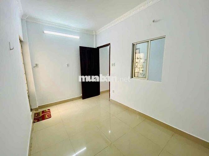 cho thuê nhà mặt tiền kinh doanh, nhà mới vị trí đông có 3 máy lạnh