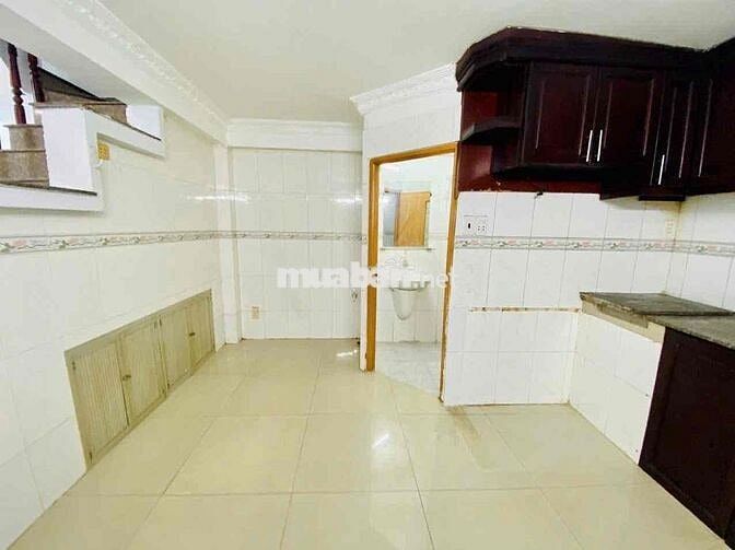 cho thuê nhà mặt tiền kinh doanh, nhà mới vị trí đông có 3 máy lạnh