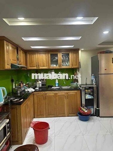 Nhà Đẹp ô tô Ngủ Trong Nhà Kinh Doanh Đa Dạng