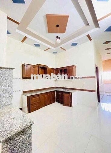 Cho thuê nhà 100M Sân Xe Hơi gần trường Đông Hoà C
