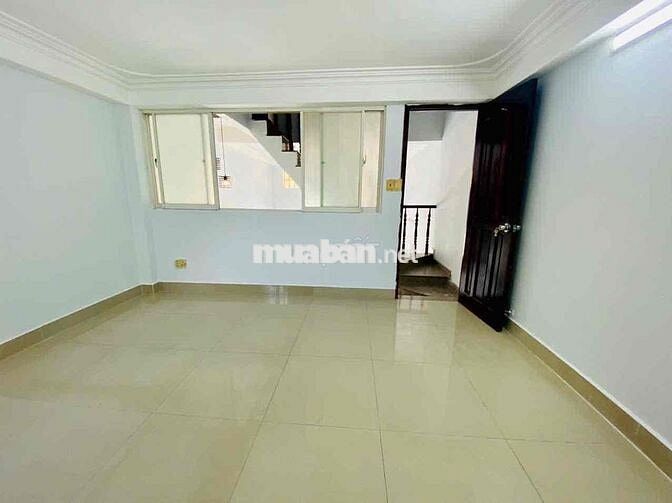 cho thuê nhà mặt tiền kinh doanh, nhà mới vị trí đông có 3 máy lạnh