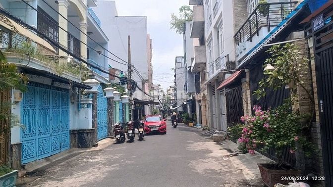 Bán nhà hẻm thiên phước F9 Tân bình 4.5x28 132m2
