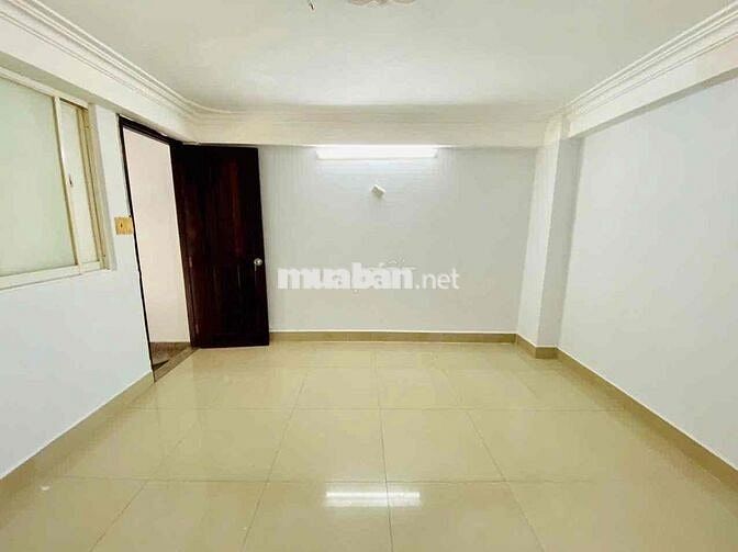 cho thuê nhà mặt tiền kinh doanh, nhà mới vị trí đông có 3 máy lạnh