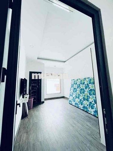 NHÀ MỚI 100% TÔN THẤT THUYẾT QUẬN 4 khu dân cư hiện hữu