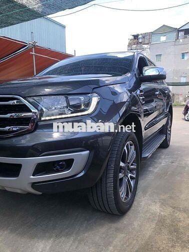 Ford Everest 2020 Titanium  AT 4x2 - 300tr nhận xe