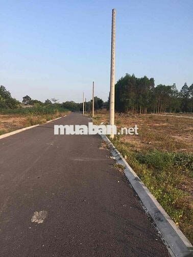 Đất đường nhựa ấp 6 an viễn giáp KCN Giang điền