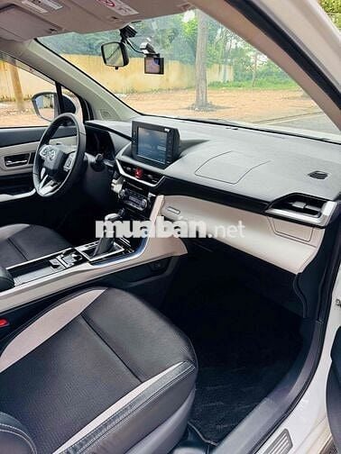 Toyota Veloz Cross 2022 CVT - (Xe Gia Đình 100%)