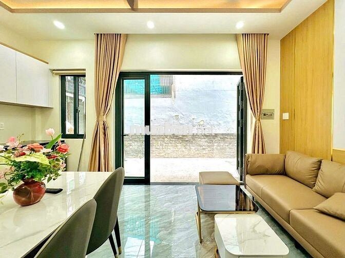NHÀ CMT8, 35M2, 2 TẦNG, 3 PN, HẺM 3M, SỔ VUÔNG, NỘI THẤT MỚI, DÂN TRÍ