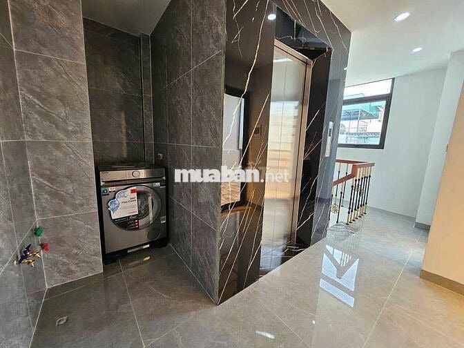 Cực hiểm,nhà Ngọc THuỵ,45M, 5 tầng thang máy,ngõ thông,full NT.Giá
