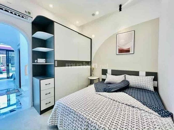 Nhà đẹp bán Gấp DT 42m2 Đoàn Văn Bơ P13 Quận 4, Hẻm rộng shr