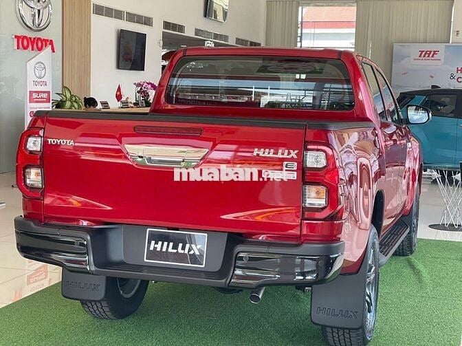 Toyota Hilux 2025 2.4L 4x2 AT