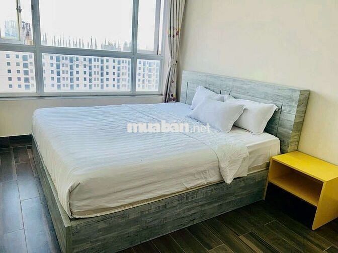 Cho thuê chung cư Saigonres Nguyễn Kim 3PN view biển full nội thất