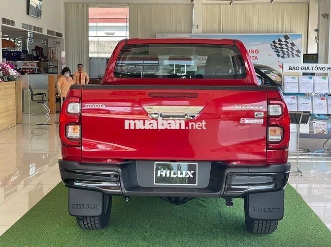 Toyota Hilux 2025 2.4L 4x2 AT