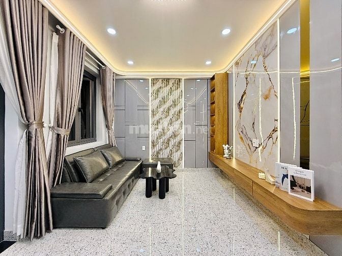 ⭐️Nhà 1 lầu tuyệt đẹp CAO CẤP hẻm sau lưng Mặt tiền Trương Đăng Quế, P