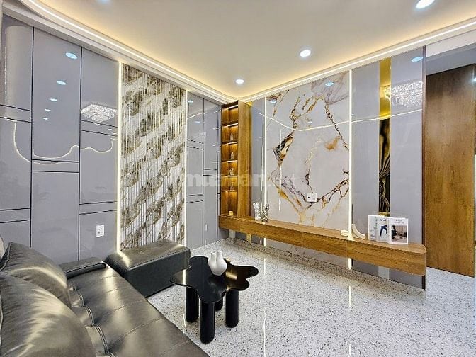 ⭐️Nhà 1 lầu tuyệt đẹp CAO CẤP hẻm sau lưng Mặt tiền Trương Đăng Quế, P