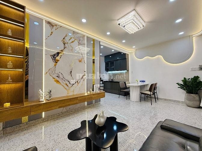 ⭐️Nhà 1 lầu tuyệt đẹp CAO CẤP hẻm sau lưng Mặt tiền Trương Đăng Quế, P