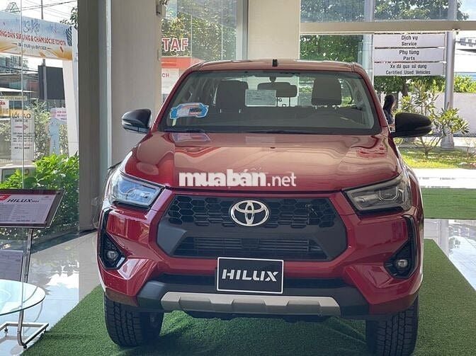 Toyota Hilux 2025 2.4L 4x2 AT