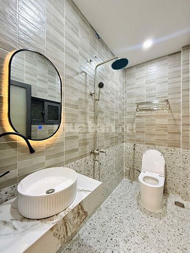 ⭐️Nhà 1 lầu tuyệt đẹp CAO CẤP hẻm sau lưng Mặt tiền Trương Đăng Quế, P