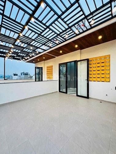 Nhà 4,1 x13,5 đúc 3 lầu thang máy phạm văn chiêu phường 16 gò vấp 