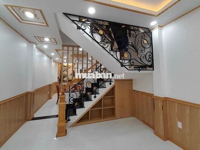 Cho thuê nhà HXH 456/3A Cao Thắng thông ra Lê Hồng Phong, P12, Quận 10