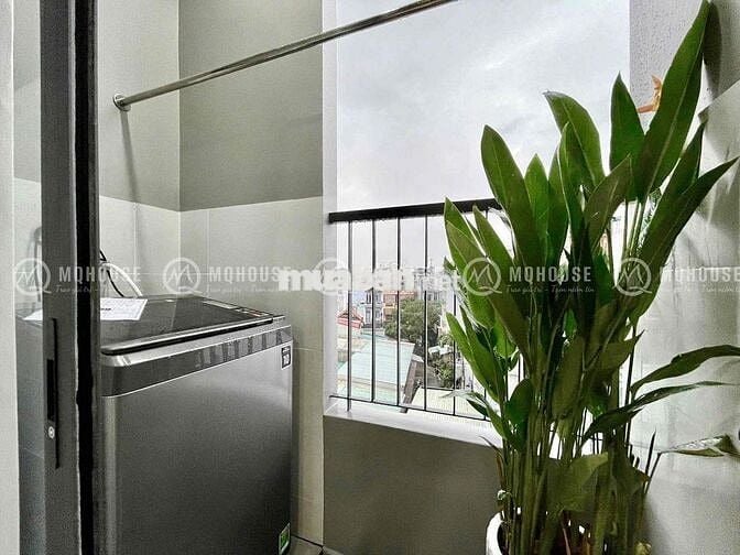 STUDIO BAN CÔNG - MỚI ĐẸP NGAY CHỢ TÂN HƯƠNG - NHÀ MỚI ĐẸP