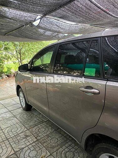 Toyota Innova 2019 2.0E - 140000 km