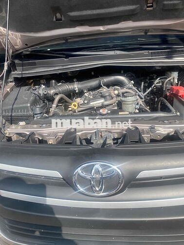 Toyota Innova 2019 2.0E - 140000 km