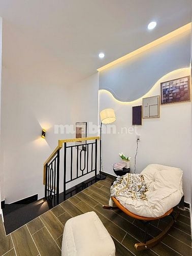 ⭐️Nhà 1 lầu tuyệt đẹp CAO CẤP hẻm sau lưng Mặt tiền Trương Đăng Quế, P
