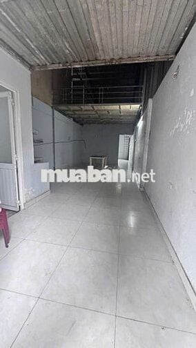 8tr/th rẻ quá khách ơi nhà cấp 4, làm kho xưởng hẻm tải dt 4❌34 có PN
