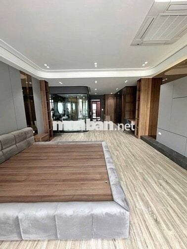 SIÊU PHẨM ĐỊNH CÔNG 8 TẦNG THANG MÁY Ô TÔ TRÁNH CHỈ 16 TỶ