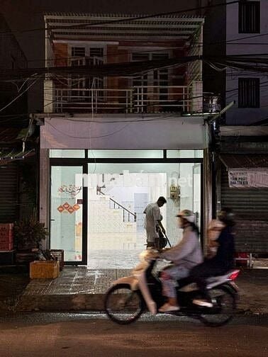 CHO THUÊ NHÀ MẶT TIỀN CHỢ BÙI VĂN NGỮ QUẬN 12